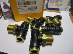 1/2″ Tube x 1/2″ Male NPT Nylon Push-to-Connect DOT Swivel Branch Tee QTY 5
