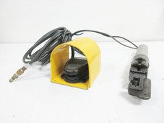 AMP 189722-1 PNEUMATIC CRIMP 6-26 POWER UNIT & 318161-1 GRIP HEAD & 58380-1 DIE