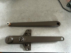 SARGENT DOOR CLOSER 25PSH EB ARM ONLY WITH SCREWS AND INSTUCTIONS