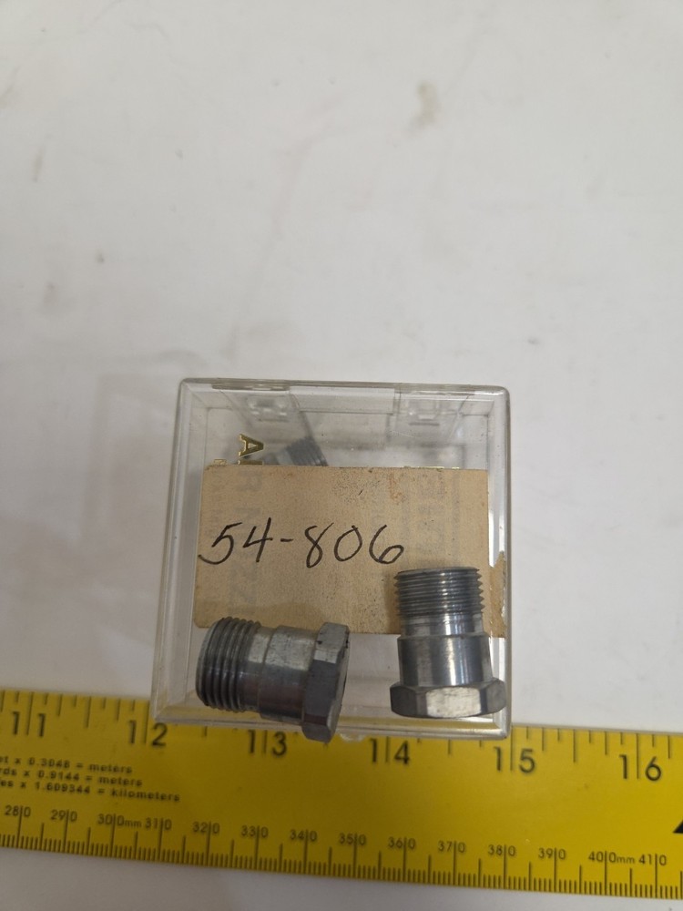 Binks 54-806 7D And 7E2 Spray Gun Plug Lot Of 2
