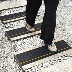 COSIMIXO 6″ x 30″ 10Pack Anti Slip Stair Tread x 10-Pack, Black/Yellow