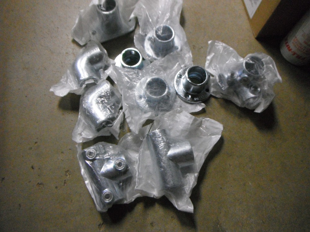 10Pc’s Steel-Tek 1-1/4” Steel Structural Pipe Fitting Rail Support Galvanized