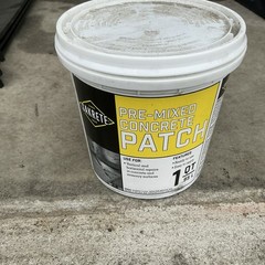 Sakrete Pre-Mixed Concrete Patch 1 Qt Ready to Use Repair for Concrete Surfaces