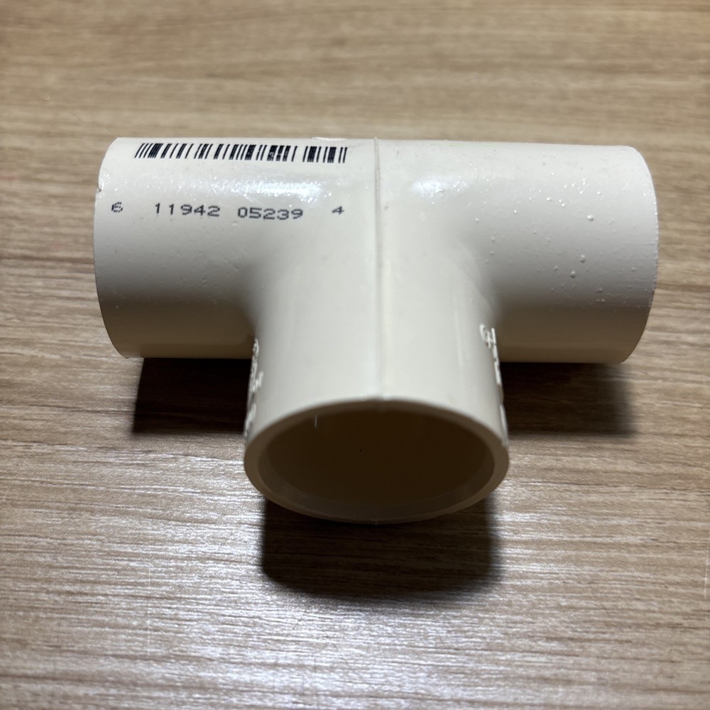 23 Charlotte Pipe 1 In. x 1 In. x 1 In. Solvent Weldable CPVC Tee’s NEW