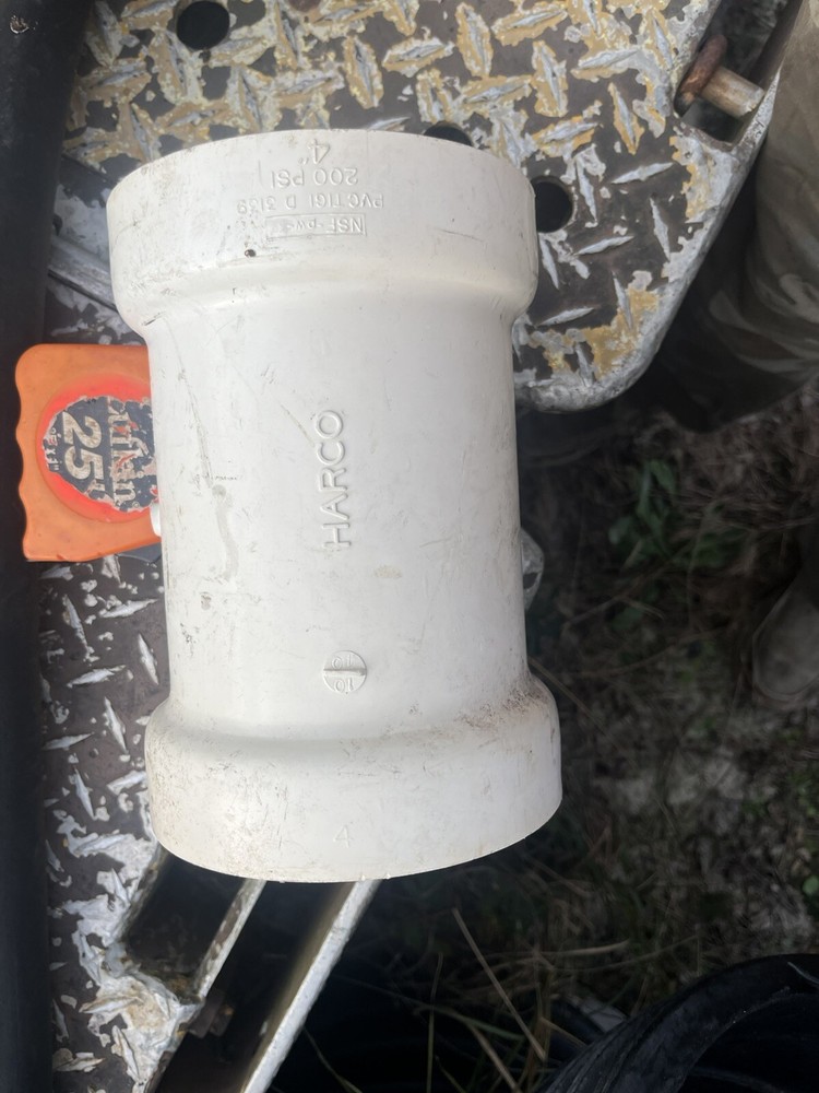 Harco 4” 200 Psi SCH40 Gasketed Fitting Repair Coupling GxG IPS PVC