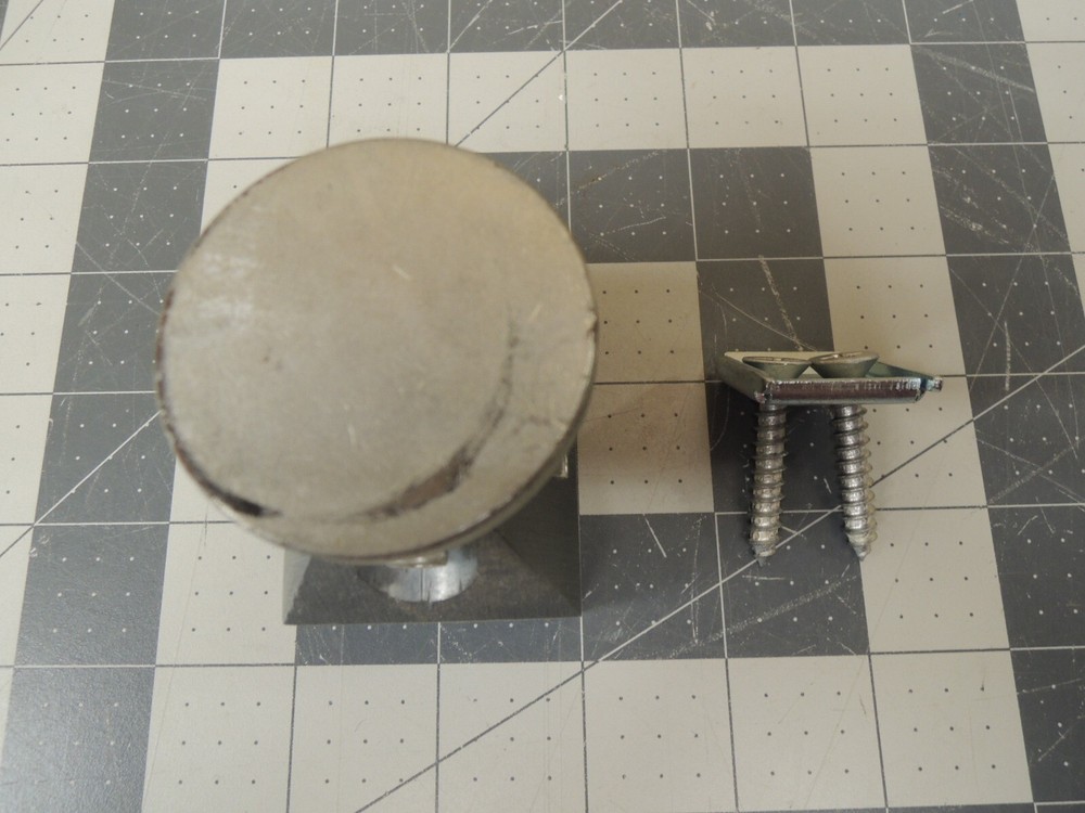 LCN SEM7850-828 Armature Electro Magnetic Door Holder – Aluminum Finish
