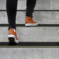 COSIMIXO 6″ x 30″ 10Pack Anti Slip Stair Tread x 10-Pack, Black/Yellow