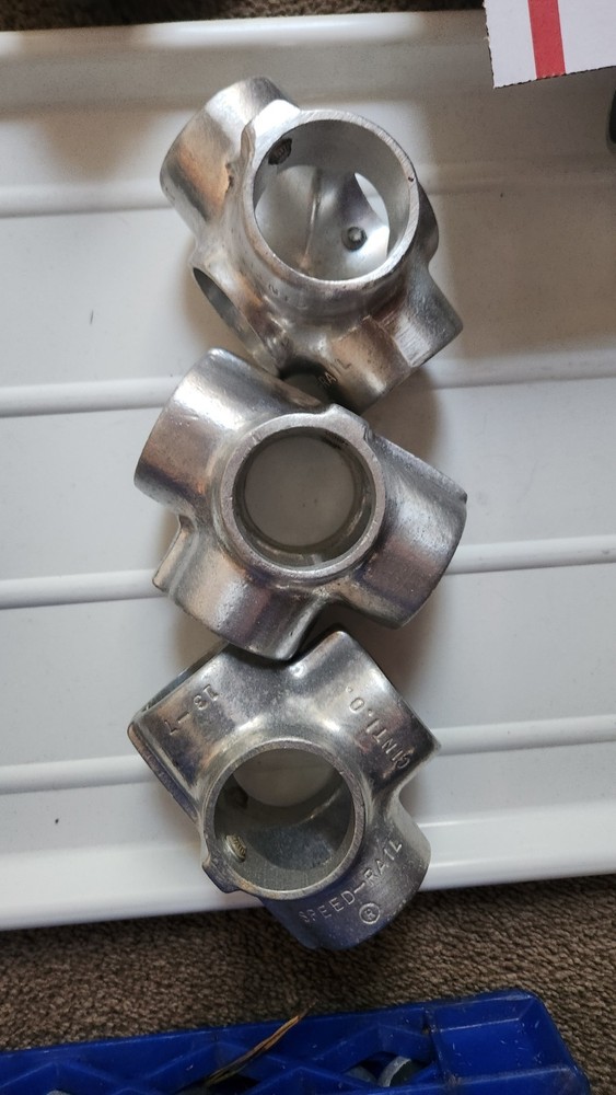 (Lot of 4) Hollaender Speed-Rail 13-7 Side Outlet Cross 1-1/4” IPS