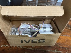 IVES 5BB 1 HW 4.5×4.5 630 TW8 Electrified Hinge