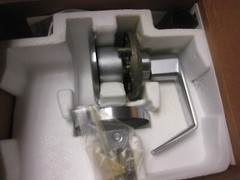 SCHLAGE EXIT LOCK A25D SAT 626 LATCH 10-025 STRIKE 1-3/8″ TO 1-7/8″ DR 2-3/4″BS