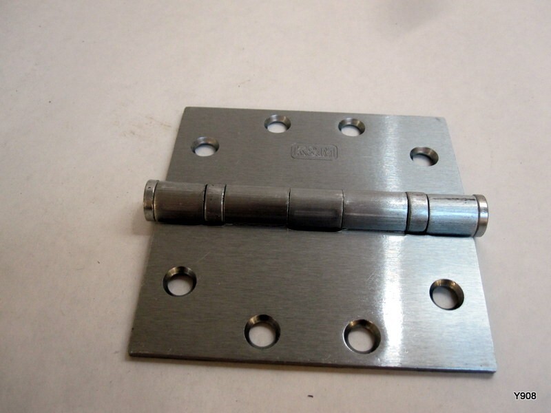 K&M Butt Hinge 4.5″ 8mm hole Ball Bearing Square US26D Commercial