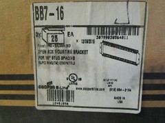 Qty (24) Cooper B-Line BB7-16 Stud Spacing Open Box Mounting Prefabe Bracket 16″