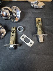 KWIKSET Deadbolt Keyed One Side(Exterior ) GREAT SHAPE. INCLUDES KEY…