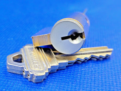 Schlage original cylinder. SC1 keyway, 6 pin, keyed to 5 pin key.