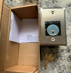 FKM-Key #520256 Key Close With 2 Keys, Flush Mount