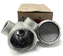 EATON GUAM47 3-Hole Outlet Box 1-1/4″ w/ Cover & O-Ring Gasket Feraloy Iron
