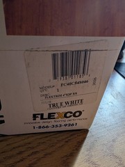 FLEXCO FLEXTRIM SELF STICK VYNAL WALL BASE 4″X20′ TRUE WHITE
