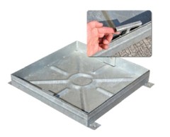 BLOCK PAVING MANHOLE COVER 600X450X80MM ALL METAL FRAME, LIFTING HANDLES