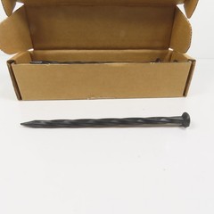 EasyFlex 1989N-24C 8″ Landscape Edging Anchoring Spikes Black Nylon 24 Count