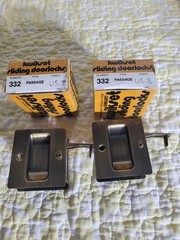 Kwikset 332 Notch Hall/Closet Pocket Door Pull Latch antique Brass Lot Of (2)
