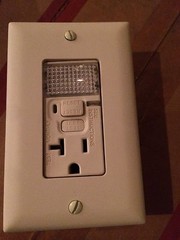 P&S PLUGTAIL GFCI Nightlight Receptacle Light Almond 20 Amp PT2095-NTLLA