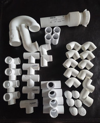 Lot of 39 New 1 1/2″ and 1/2″ PVC Plumbing Fittings