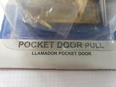 Universal 2492093 Fast Mount Pocket Door Passage Pull, 1-3/8″ -1-3/4″, Brass