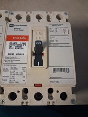 Cutler Hammer EDH100K EDH3200W 200 amp 3 pole 240 volt Breaker 