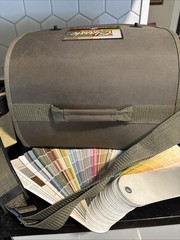 Benjamin Moore Classic Colors Fan Deck With Carrying Case