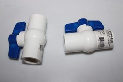 2 Homewerks Worldwide VBVP40B3B 1/2 in. PVC Sch. 40 FIP x FIP Ball Valve