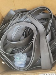 JOHNSONITE MW44F 4.25″ x 96″ DARK BROWN RUBBER VINYL BASE MOLDING-LOT OF 73