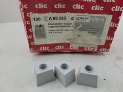 90pcs, Clic-x, A 88.263, Pipe Hanger Clamp Spacer, 25mm x 20mm x 30mm (2C2)