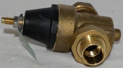 Watts LFN45BM1DUS Double Union 3/4 Inch Water Pressure Reducing Valve