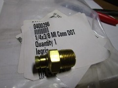 1/4″ Tube x 3/8″ Male NPT Brass Push-to-Connect Air Brake Connector