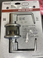 Universal Hardware Commercial Keyed Entry Door Lever In Satin Chrome UH40049 NEW
