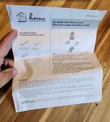 Home Impressions Chrome 2-Handle Acrylic Knob Tub & Shower Faucet Home