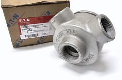 EATON GUAM47 3-Hole Outlet Box 1-1/4″ w/ Cover & O-Ring Gasket Feraloy Iron