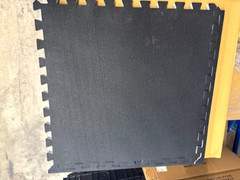 2×2″ Black Impact Rubber Tiles 3/4″ Thick. Perfect for home gyms