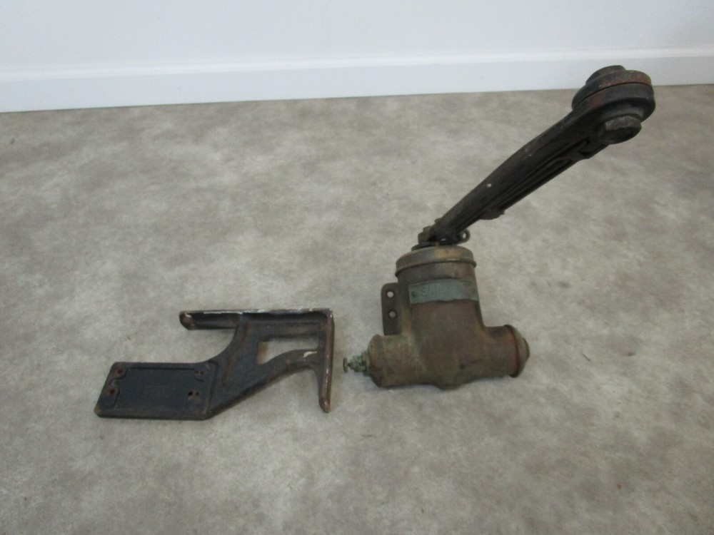 Vintage Sargent Pot Belly Industrial Door Closer Made in the USA Antique