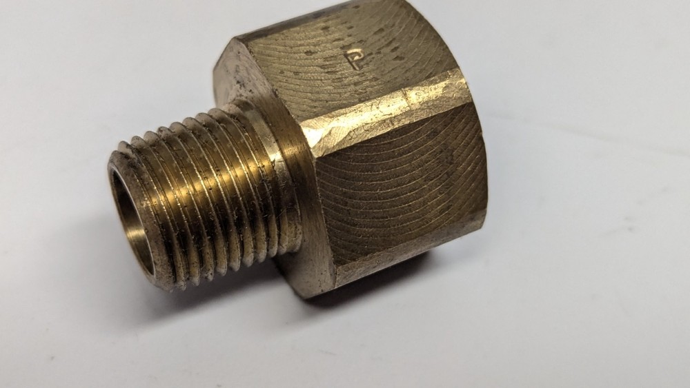 NOS Parker 3/4” MNPT x 1/2” FNPT Brass Pipe Reducing Adapter 12-8 RA-B