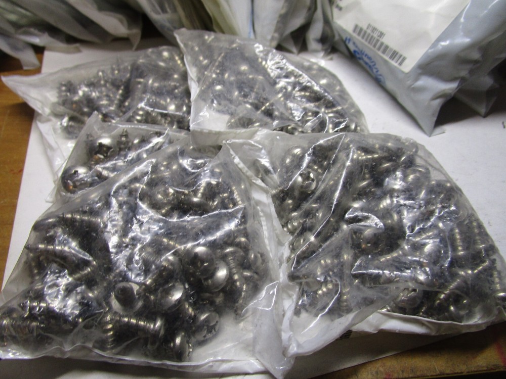 #12-11 x 1/2″ Phillips Pan Head 18-8 A Point Stainless Sheet Metal Screw QTY 400