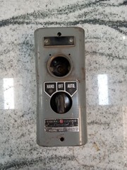 GE CR2940-AA102HK 110-125V control box hand-off-auto (L85)