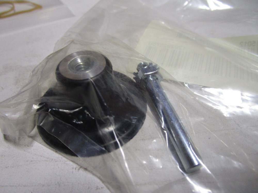 2″ Dia x 1/4″ Black Rubber Medium Straight Shaft 3-TR Backing Pad