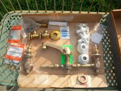 Chicago Faucets Gold Sink Faucet Adjustable Centers. 12” As/Is READ