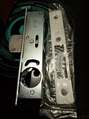 NEW Adams Rite Assa Abloy MS Short Bolt Deadlock W/ Faceplate NOS.