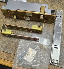 Rockwood 1942 US26D Auto Flush Bolt