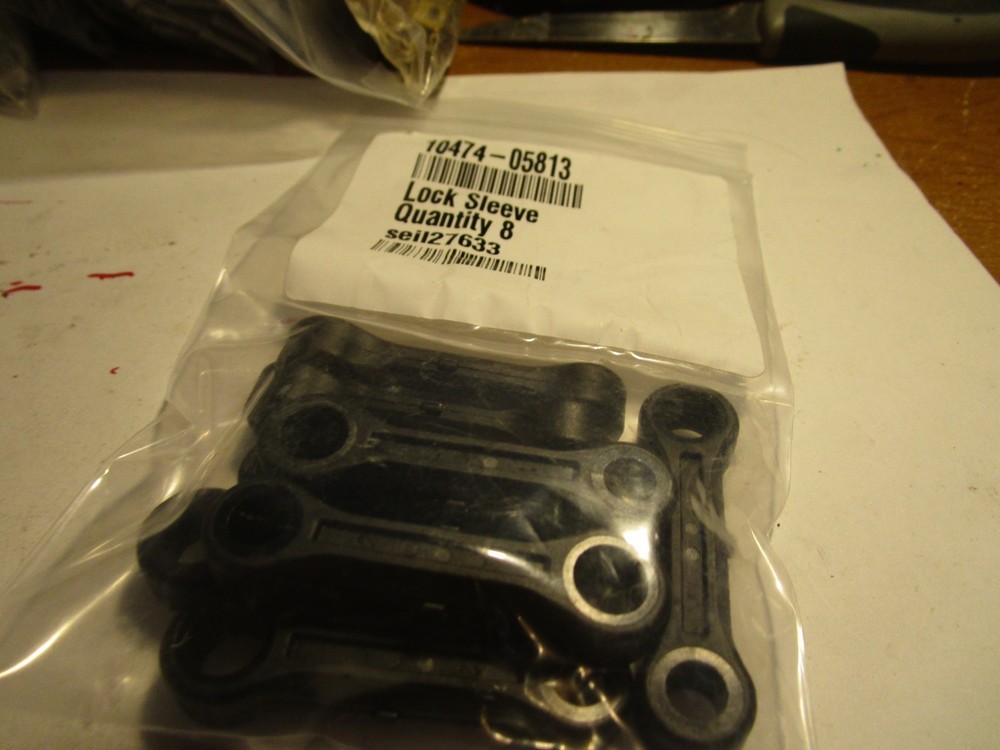 Lock Sleeve pa66-gf30 QTY 8