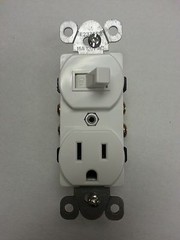 (1 pc) NEW Toggle Switch with Outlet Device Duplex Combo Single Pole White