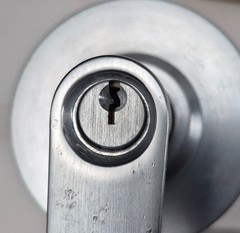 Yale AU 4705LN 626 RH Commercial Cylindrical Lever Lockset New
