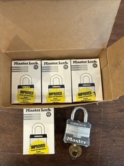 5 Commercial Master Locks Keyed the same 3KA 3522 + Bonus